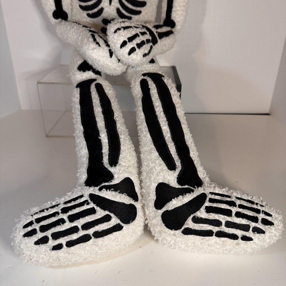 Oversized Skeleton Pillow unbranded 34" Long Viral Skeleton Pillow for Halloween - Picture 3 of 6